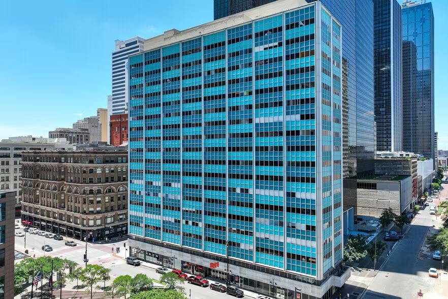 211 N. Ervay